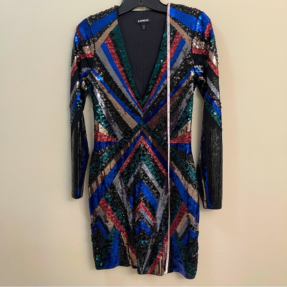 Express Multicolor Long Sleeve Sequin Mini Sheath Dress Sparkle V- Neck